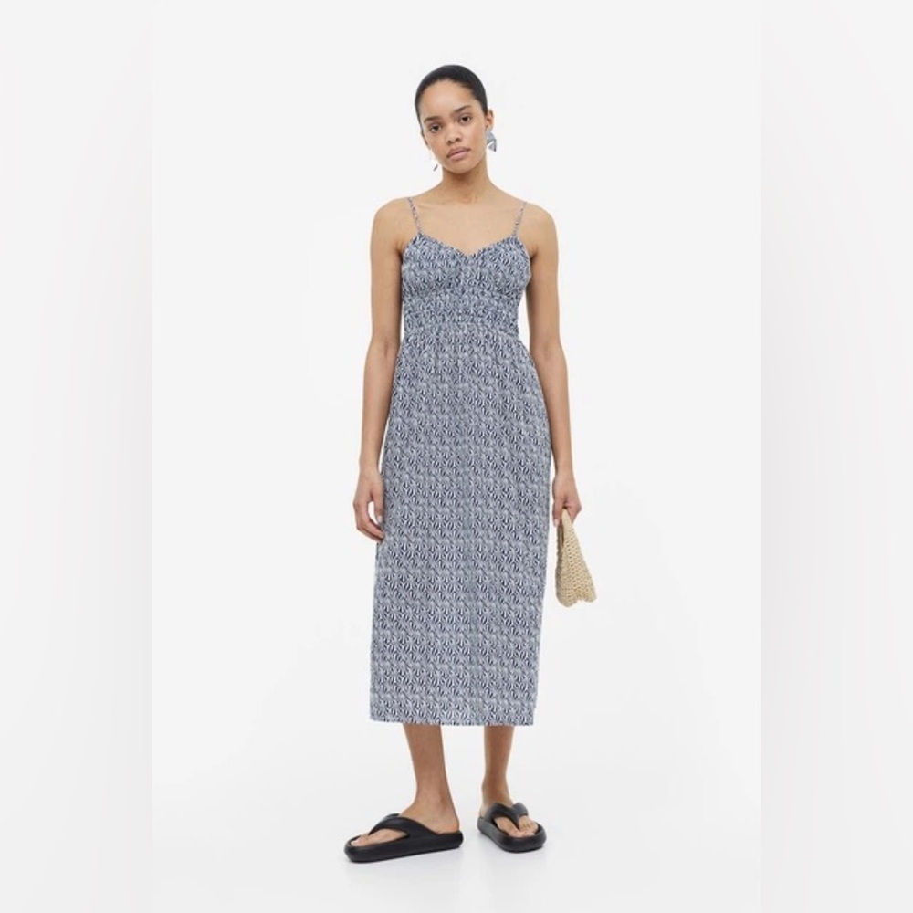 H&M smocked waist blue and white pattern midi dress size S